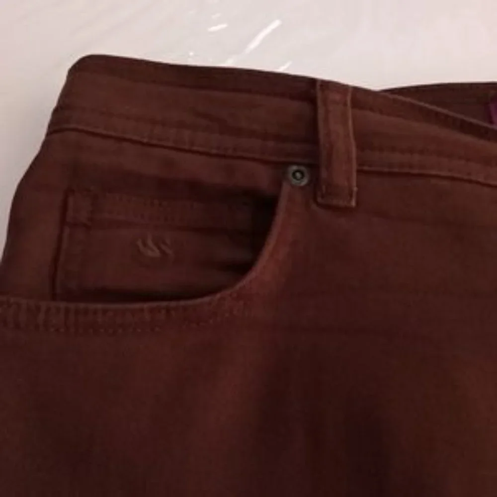 Gloria Vanderbilt Women's Straight Leg  High Rise Jeans - Size (12) - Brown - Picture 4 of 6